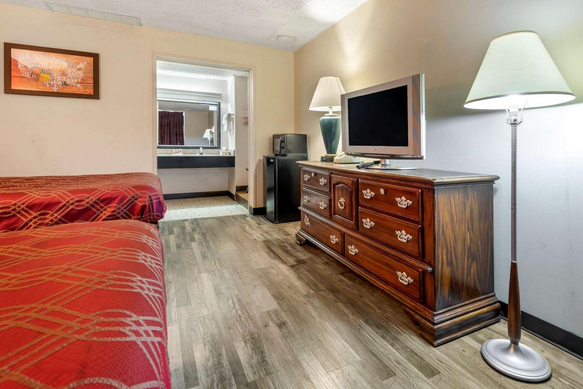 Double Room with Two Double Beds - Non-Smoking